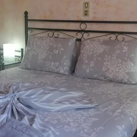 Nikos Asklipios * Párosz