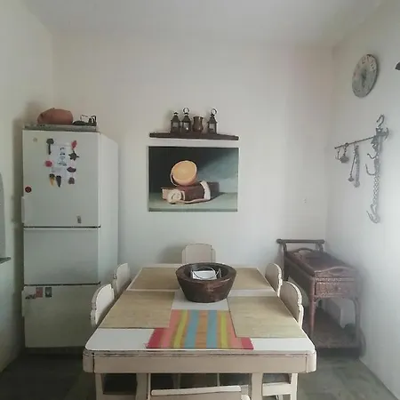 Nikos Asklipios Párosz