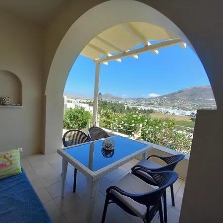 Nyaraló Nikos Asklipios Párosz