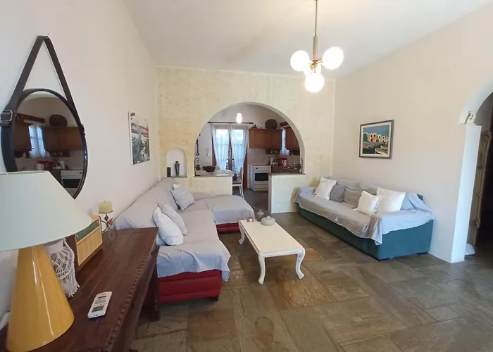 Nikos Asklipios Semesterbostad Páros