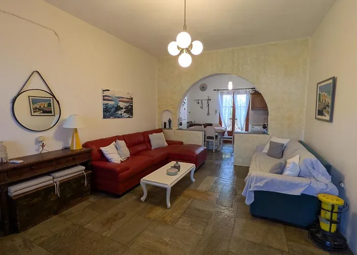 Nikos Asklipios * Parikia (Paros)