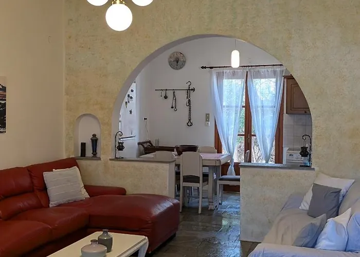 Nikos Asklipios Parikia (Paros)